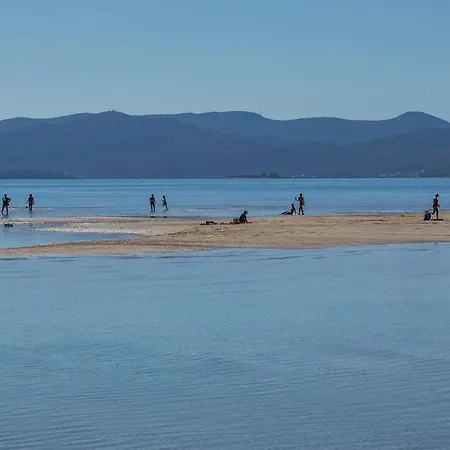 Apartment 1 Bedroom Lovely In *