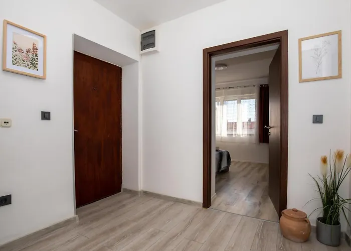 아파트 1 Bedroom Lovely In *