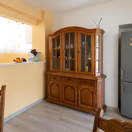 1 Bedroom Lovely In Apartmán Ploce (Dubrovnik-Neretva)