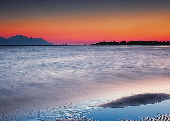 1 Bedroom Lovely In Daire